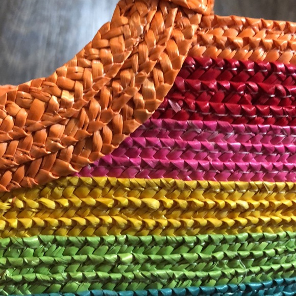 Vintage Rainbow Straw Tote - Picture 11 of 12
